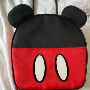 Mickey Mouse travel bag with wheels